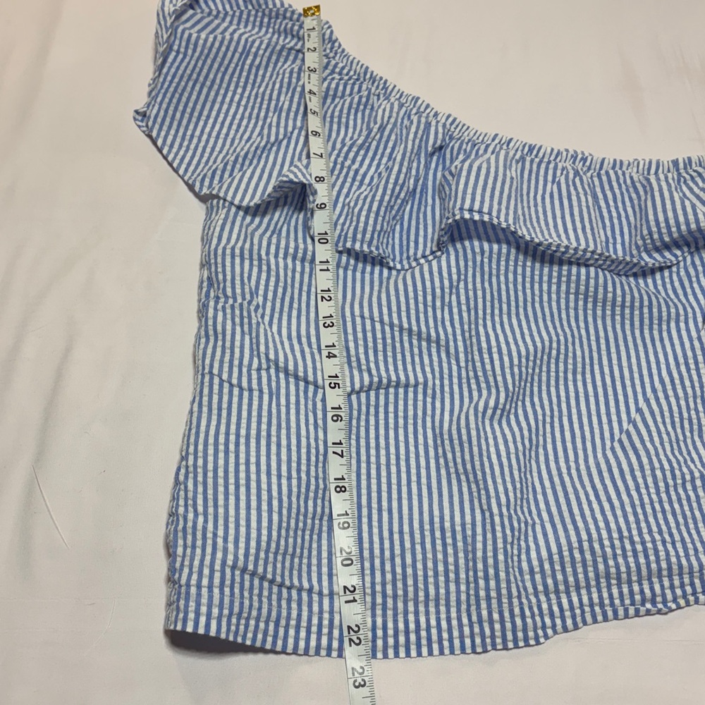 Vineyard Vines Blue Seersucker One Shoulder Ruffle Top Size 8 - Picture 7 of 9